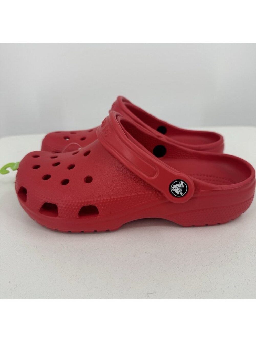 Crocs Adult Classic Clogs Women's 7 Men's 5 Solid Red Slip-on Shoes